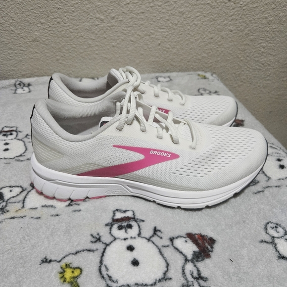 Brooks Signal 3 Running Shoes Size 9 White/ Pink - Picture 2 of 10